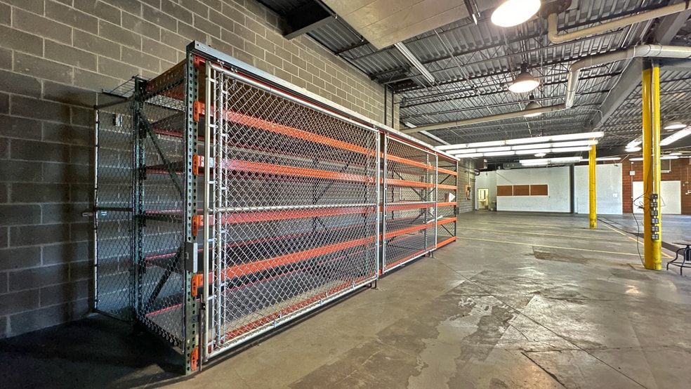 More Photos Of Pippin Rd @ Adams Rd, Cincinnati Unknown For Lease