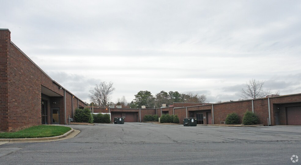 More Photos Of 1600 Oakbrook Dr, Norcross Light Distribution For Lease