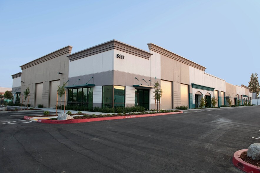 More Photos Of 8417 Washington Blvd, Roseville Warehouse For Lease