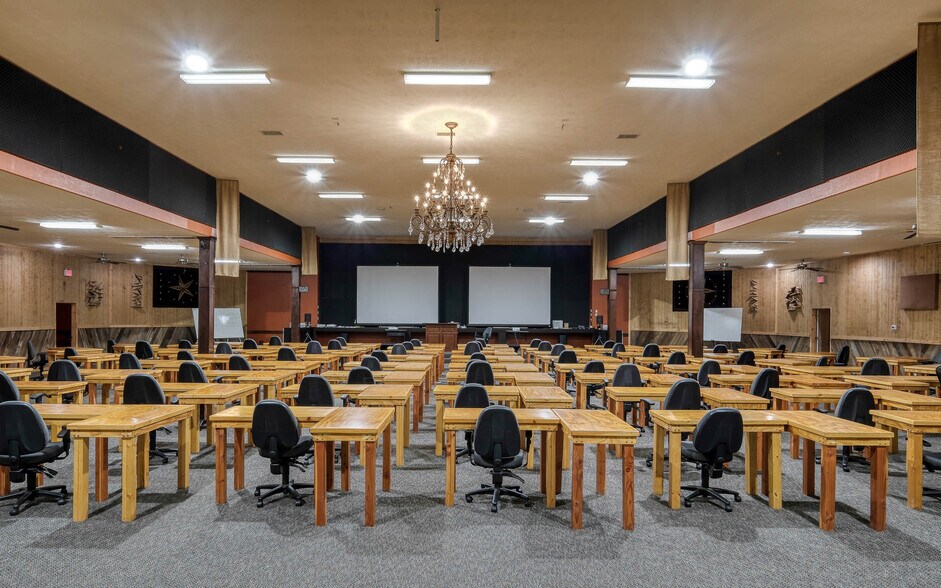 More Photos Of 48600 US-290 BUS, Hempstead Land For Sale