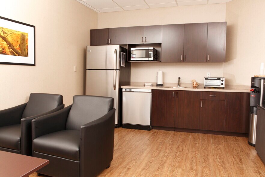 More Photos Of 800 Westchester Ave, Rye Brook Office For Lease