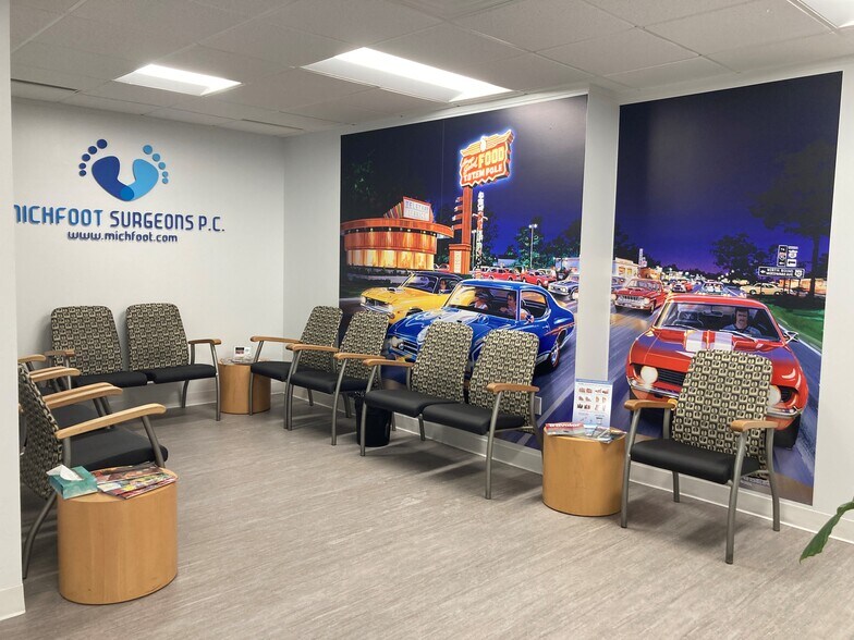 More Photos Of 29275 Northwestern Hwy, Southfield Medical For Sale