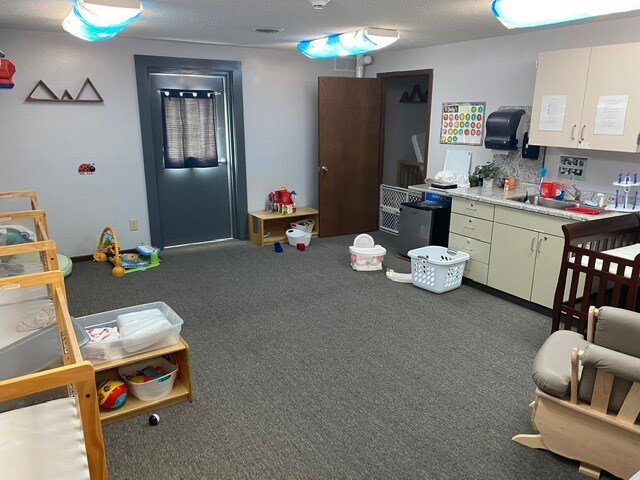 More Photos Of 16 S Summit Ave, Nora Springs Daycare Center For Lease