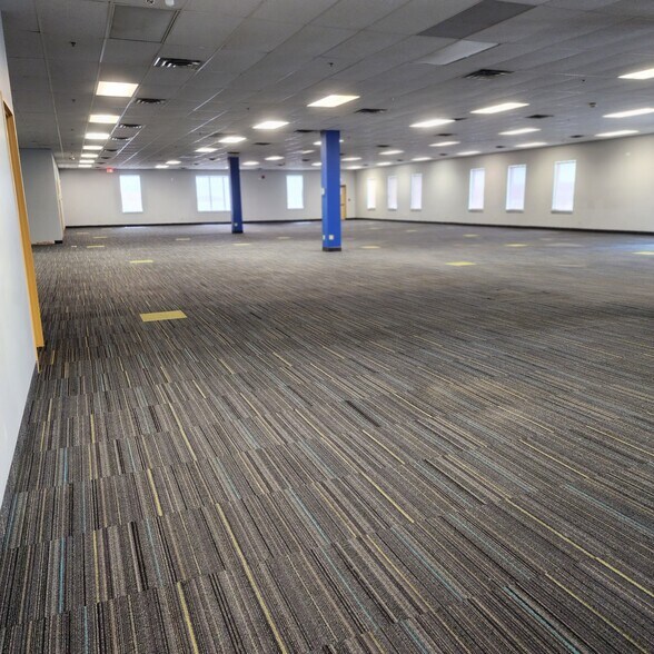 More Photos Of 10 Broadview Av, Saint John Office For Lease