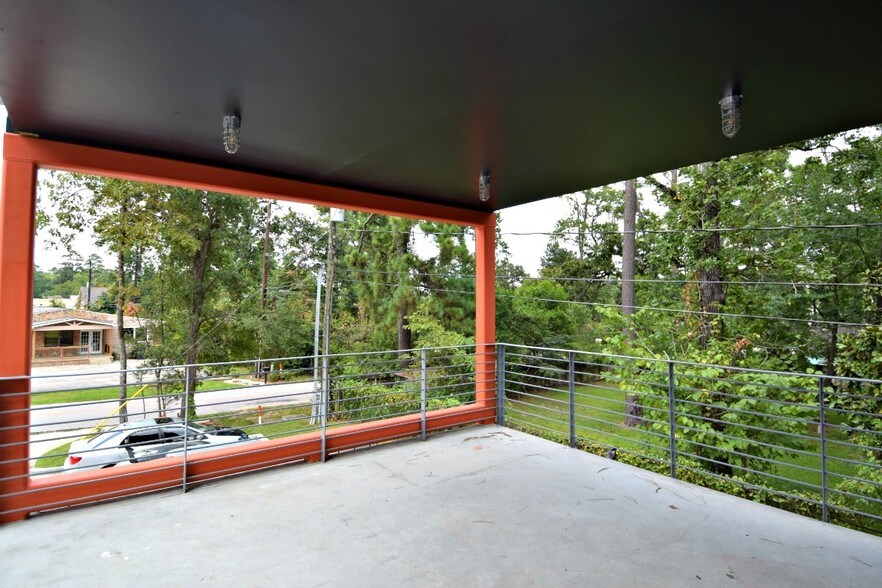 More Photos Of 26022 Budde Rd, The Woodlands Loft Creative Space For Lease