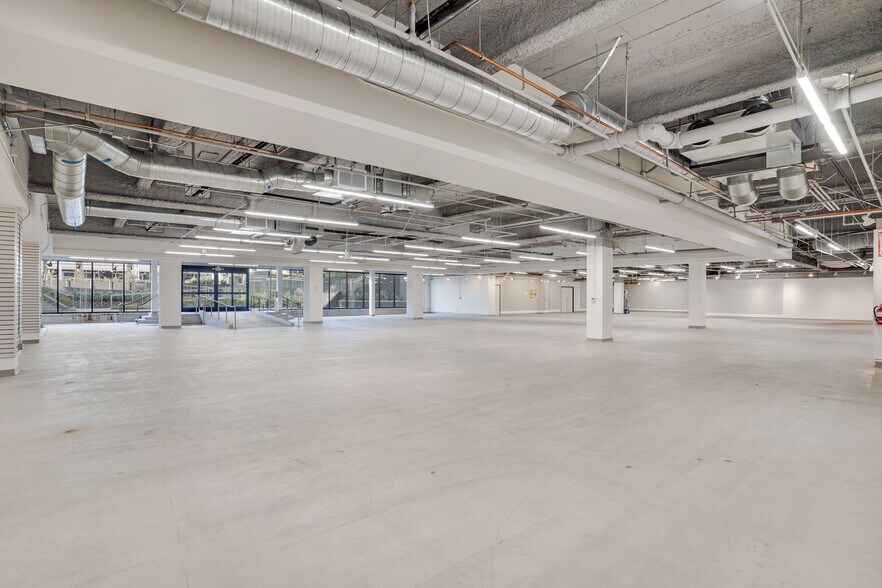 More Photos Of 177 E Colorado Blvd, Pasadena Office For Sale