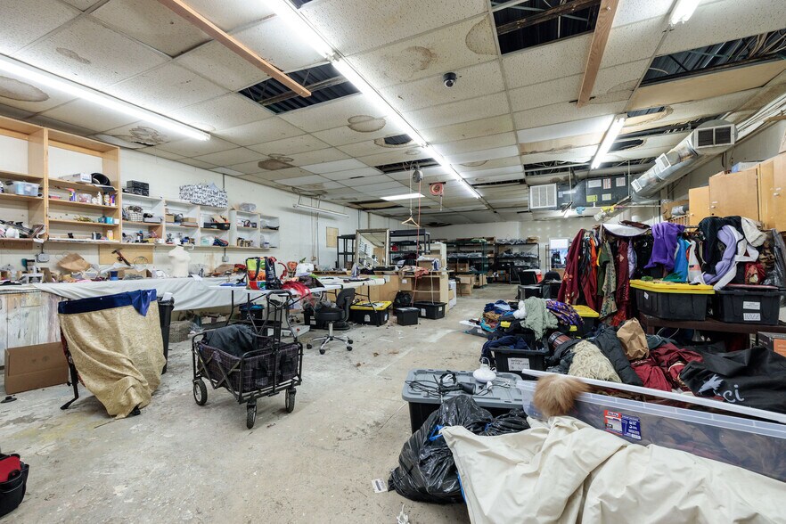 More Photos Of 2312-2314 W Cary St, Richmond Warehouse For Lease