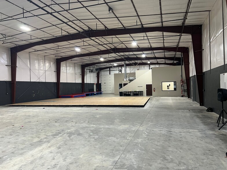 More Photos Of 3653 E Comstock Ave, Nampa Industrial For Lease