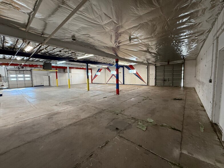 More Photos Of 310-316 4th St, Ewing Flex For Sale