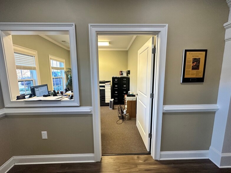 More Photos Of 110 Samaritan Dr, Cumming Medical For Sale