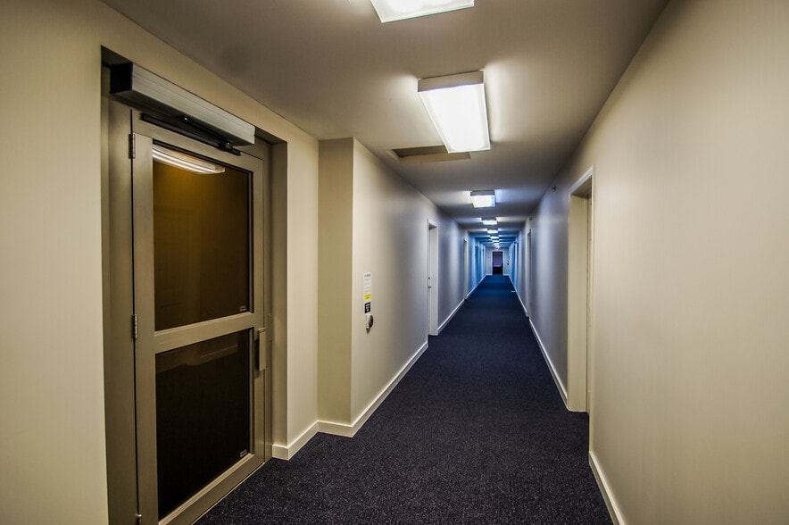 More Photos Of 4020 Minnehaha Ave, Minneapolis Office For Lease