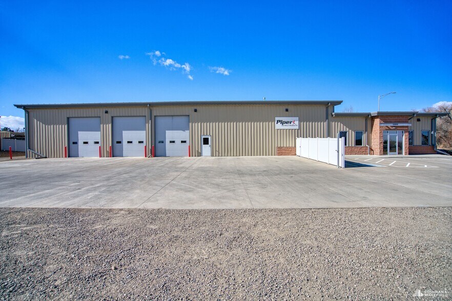 More Photos Of 5988 Esther Cir, Frederick Warehouse For Lease