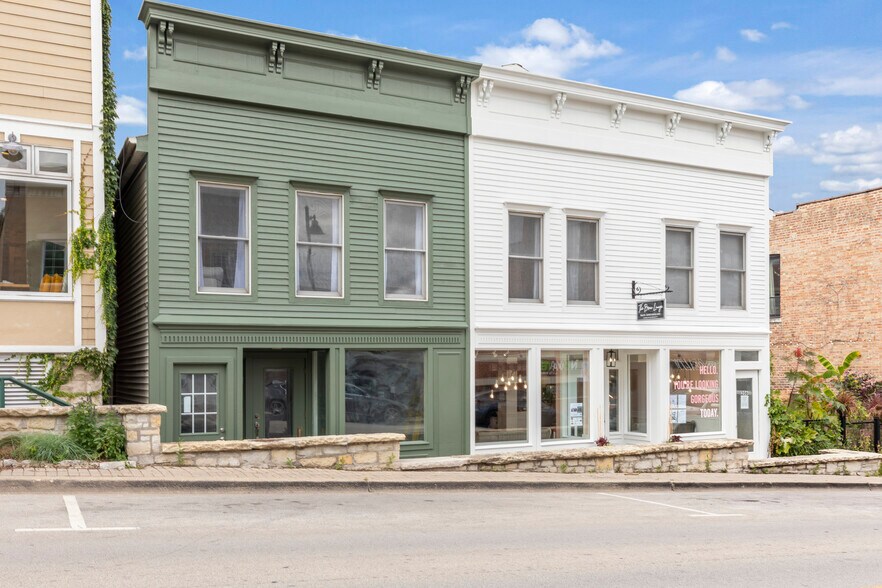 More Photos Of 206-208 Stephen St, Lemont Storefront Retail Residential For Lease