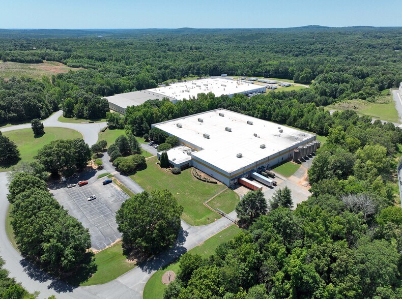 More Photos Of 1 Commerce Dr, Gaffney Manufacturing For Lease