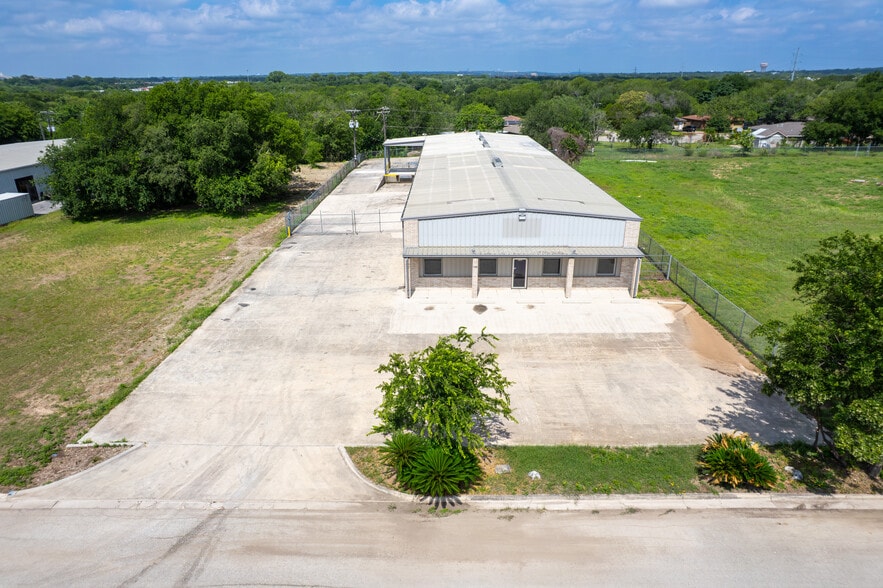 Primary Photo Of 1141 Guadalupe Dr, Cibolo Manufacturing For Sale