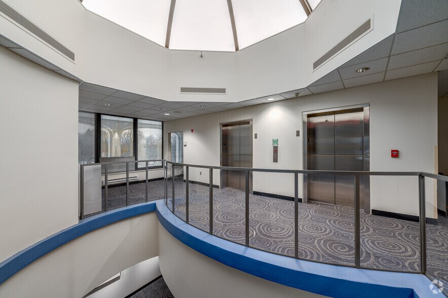 More Photos Of 6300 Wilson Mills Rd, Mayfield Village Office For Sale