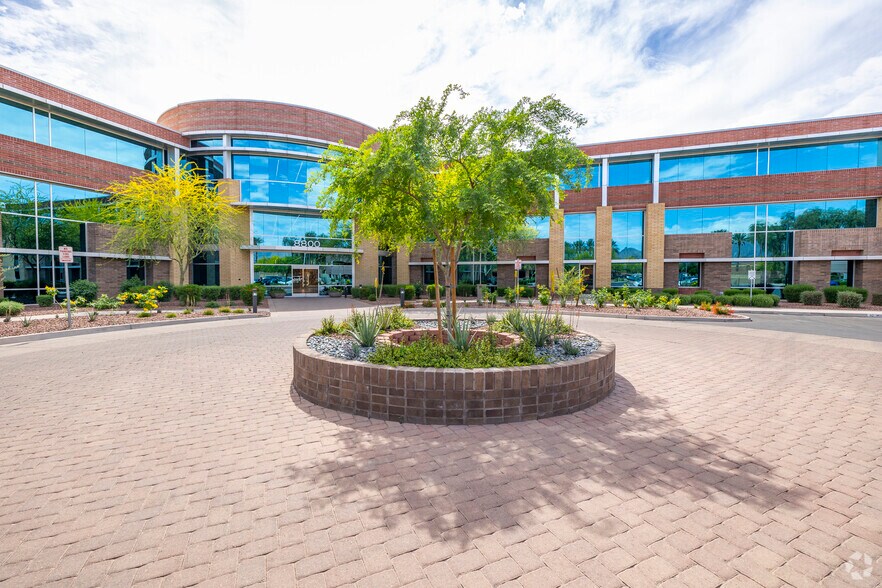 More Photos Of 8800 E Raintree Dr, Scottsdale Office For Lease