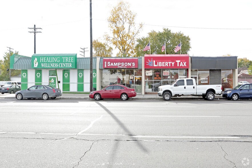More Photos Of 15270-15304 E 8 Mile Rd, Detroit Storefront For Sale