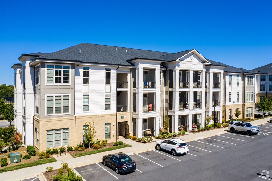 More Photos Of 7420 N Rea Park Ln, Charlotte Apartments For Lease