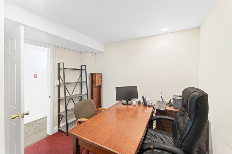 More Photos Of 1238 Post Rd, Fairfield Loft Creative Space For Lease