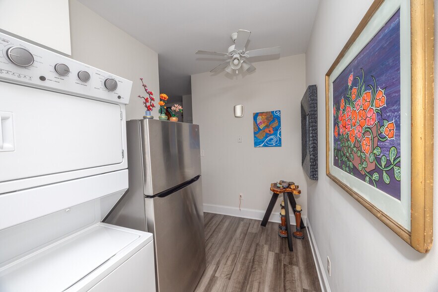 More Photos Of 74 N Main St, Lambertville Storefront Retail Residential For Sale