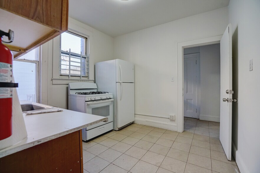 More Photos Of 62 4th St, Elizabeth Storefront Retail Residential For Sale