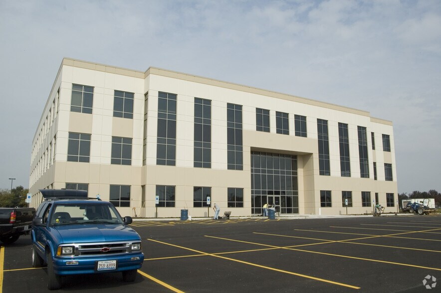 More Photos Of 581 William Latham Dr, Bourbonnais Medical For Lease