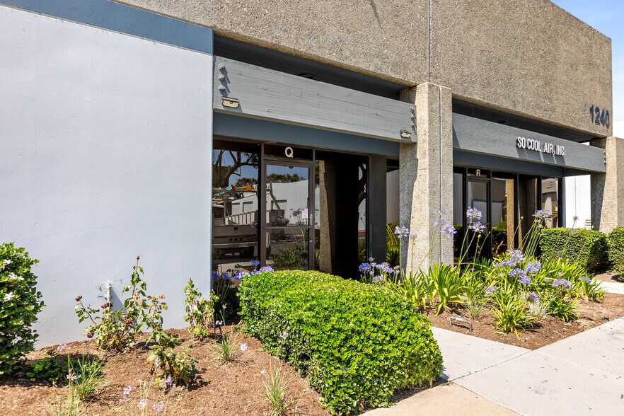 More Photos Of 1240 N Jefferson St, Anaheim Warehouse For Sale