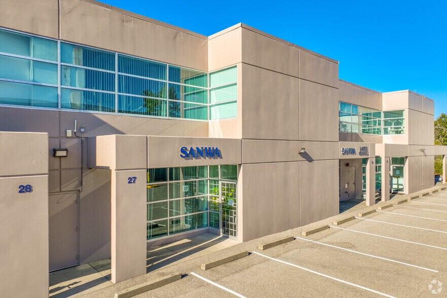 More Photos Of 3871 North Fraser Way, Burnaby Warehouse For Lease