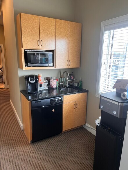 More Photos Of 1815 S Walnut St, Bloomington Loft Creative Space For Lease