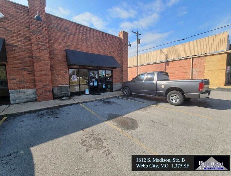 Primary Photo Of 1612 S Madison St, Webb City Storefront For Lease