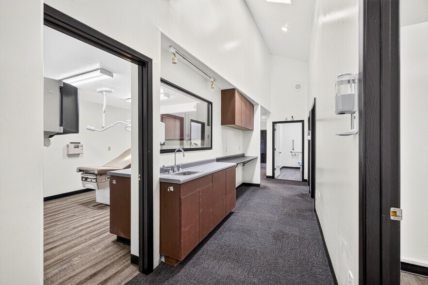 More Photos Of 1501 Lamoille Hwy, Elko Medical For Sale