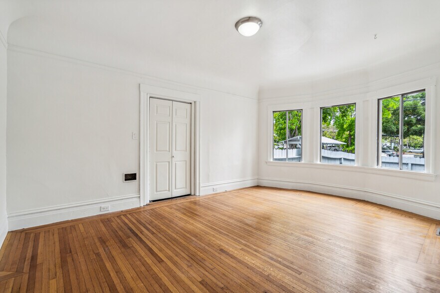 More Photos Of 1921 Dwight Way, Berkeley Apartments For Sale