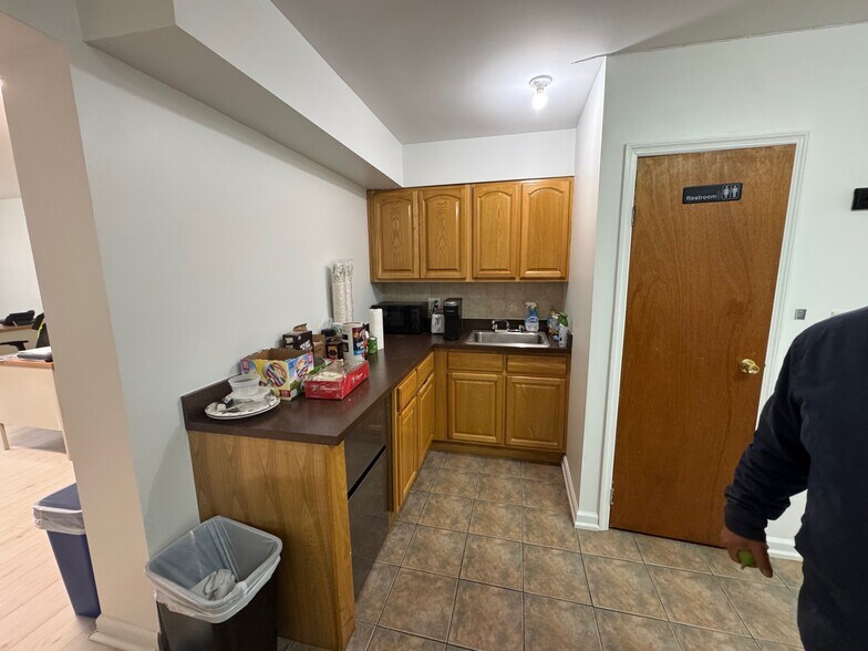 More Photos Of 2518 Francis Lewis Blvd, Flushing Office For Sale