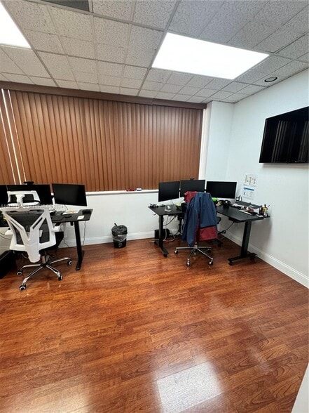 More Photos Of 14100 Palmetto Frontage Rd, Miami Lakes Office Residential For Sale