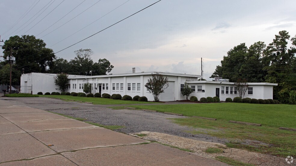 More Photos Of 4208 Pace St, North Charleston Warehouse For Lease