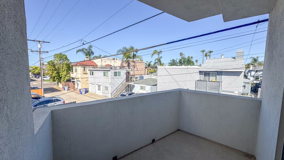 More Photos Of 1420 Pacific Beach Dr, San Diego Apartments For Sale