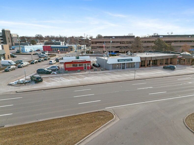 More Photos Of 34164-34168 Woodward Ave, Birmingham Storefront For Sale