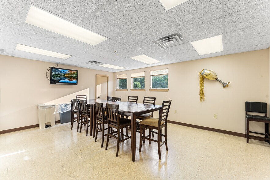 More Photos Of 1206 W Sherman Ave, Vineland Office For Sale