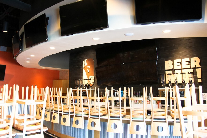 More Photos Of 402 Mary Esther Cut-off, Fort Walton Beach Freestanding For Lease