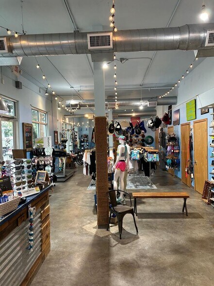 More Photos Of 725-735 Coleman Blvd, Mount Pleasant Apartments For Lease