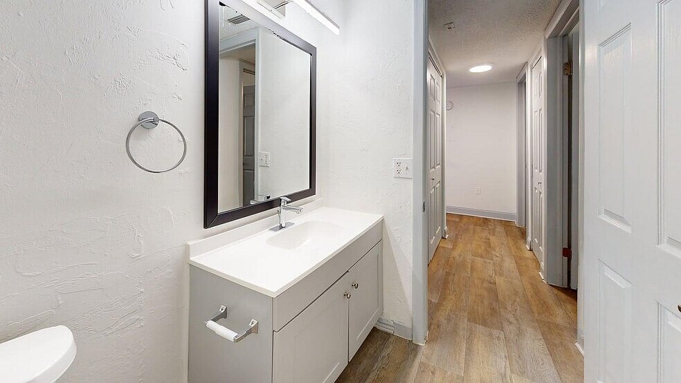 More Photos Of 120 47th Ave N, Saint Petersburg Apartments For Sale