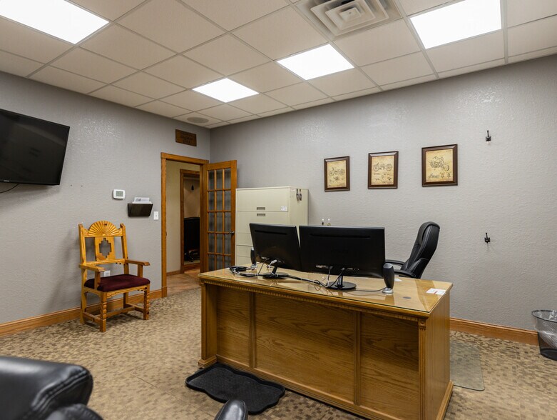 More Photos Of 1115 N Erie Ave, Pueblo Warehouse For Sale