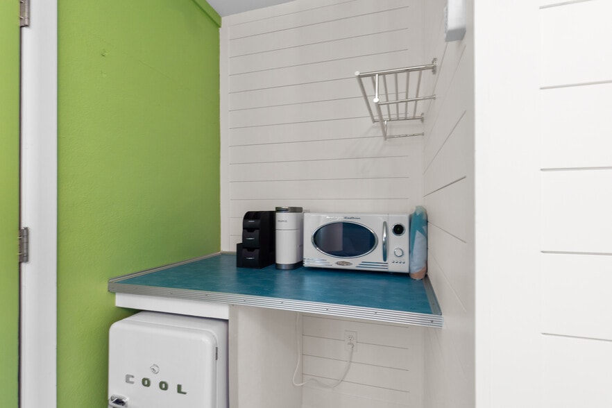 More Photos Of 3155 W Highway 98, Port Saint Joe Hotel For Sale