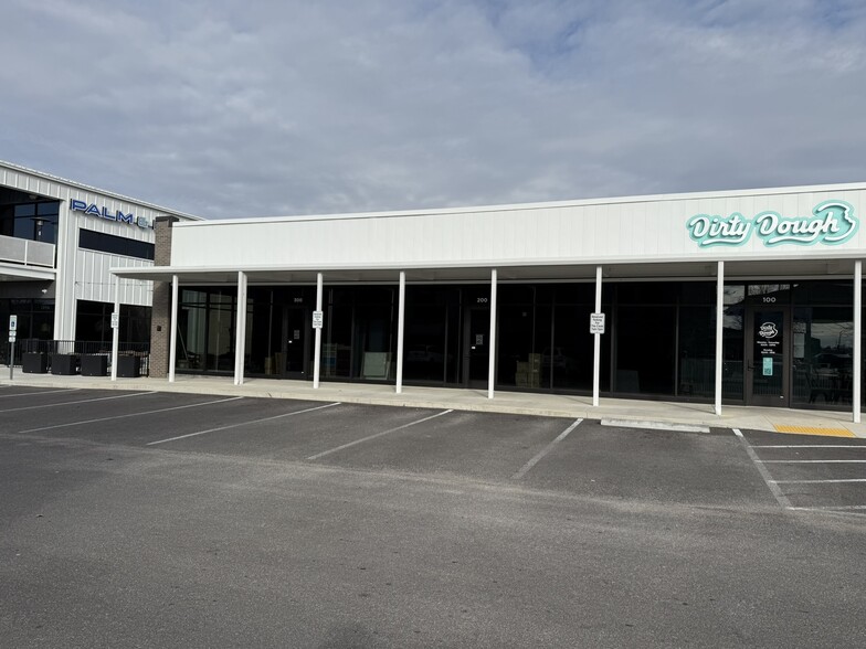 More Photos Of 2515 S Campbell Ave, Springfield General Retail For Lease