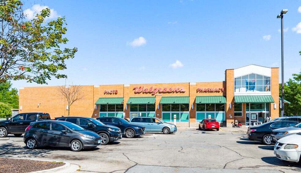 More Photos Of 650 W 63rd St, Chicago Drugstore For Lease