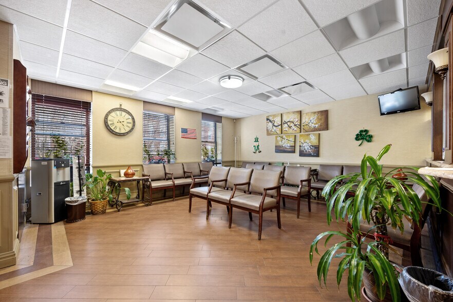More Photos Of 7210 13th Ave, Brooklyn Medical For Lease