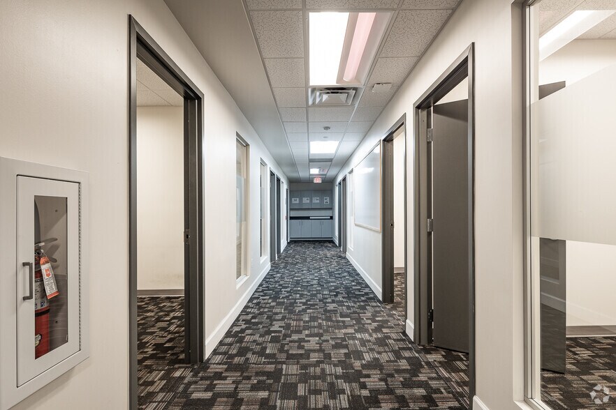 More Photos Of 5642-5652 Meadowlane St, New Port Richey Office For Sale