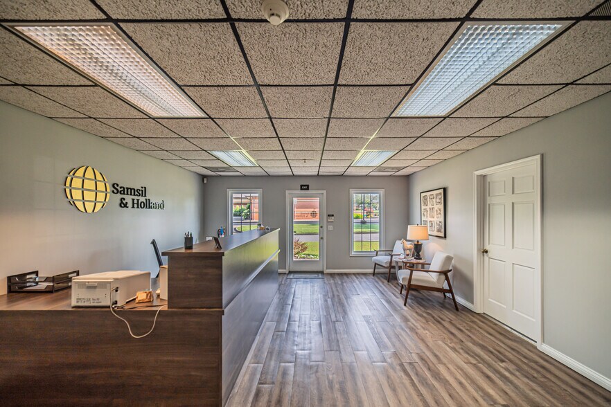 More Photos Of 3140 Parisa Dr, Paducah Office For Sale