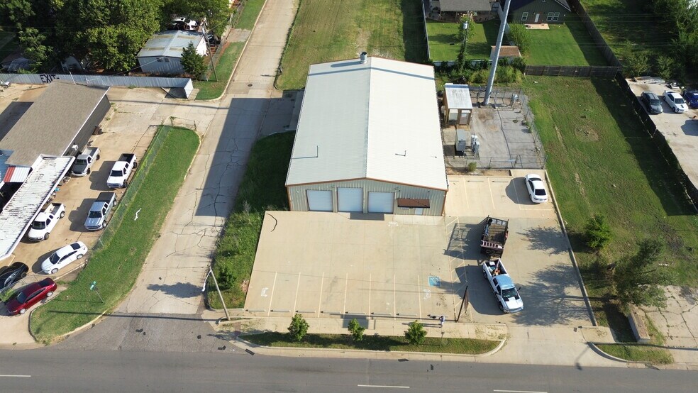 More Photos Of 701 SE 29th St, Oklahoma City Warehouse For Sale